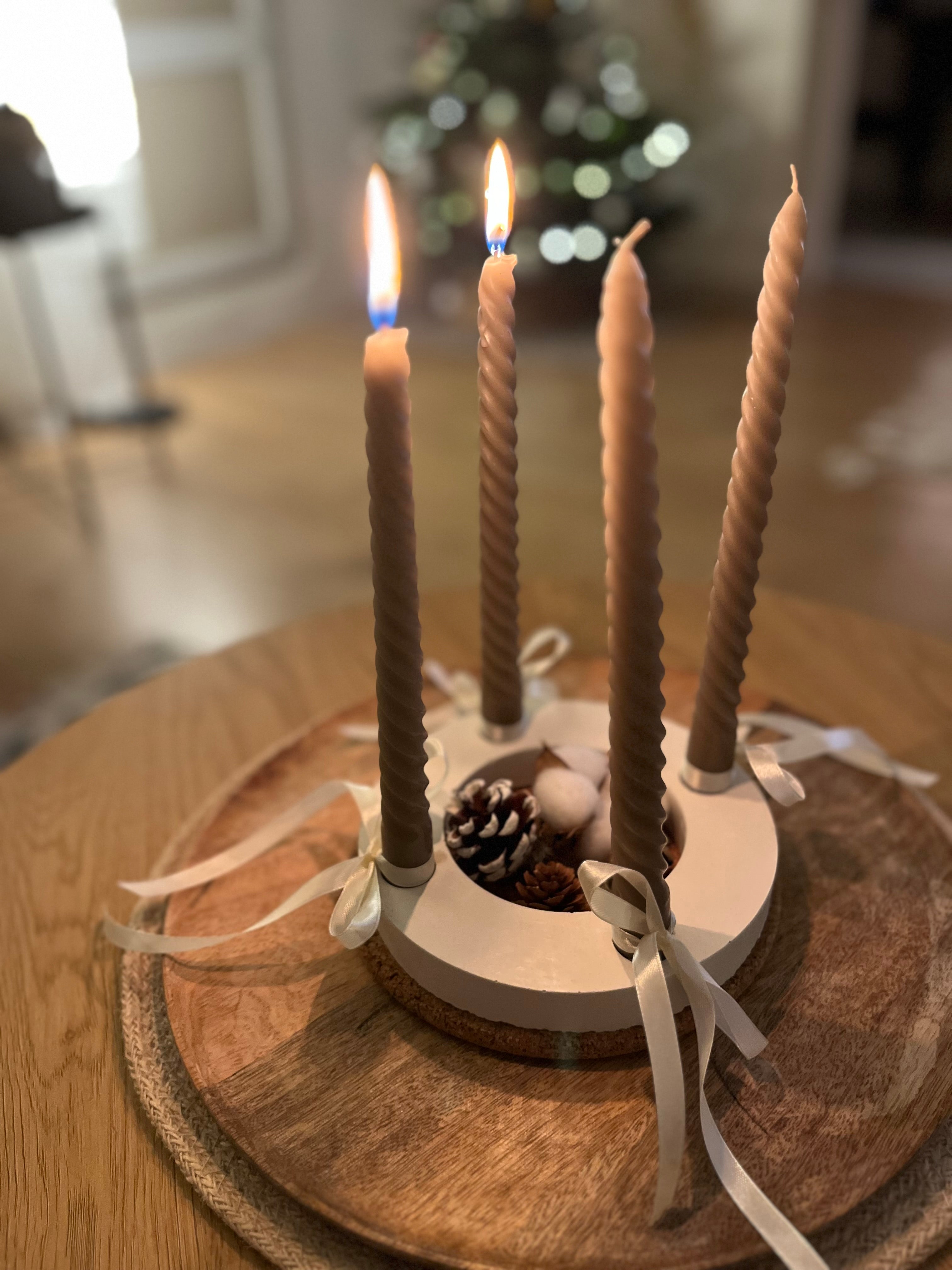 Betonový stojan na adventní svíčky