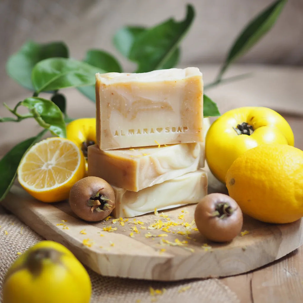 Almara Soap Ručně vyrobené mýdlo Lemon Tea Tree