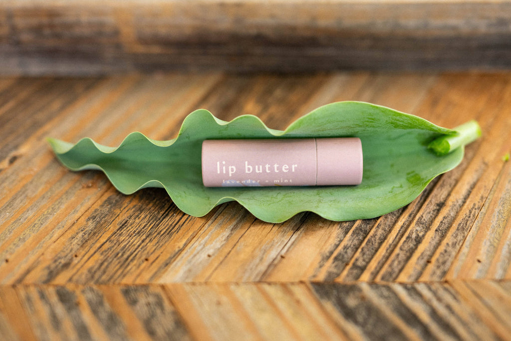 Lip Butter – levandule a máta | vyživující balzám na rty s olivovým skvalanem