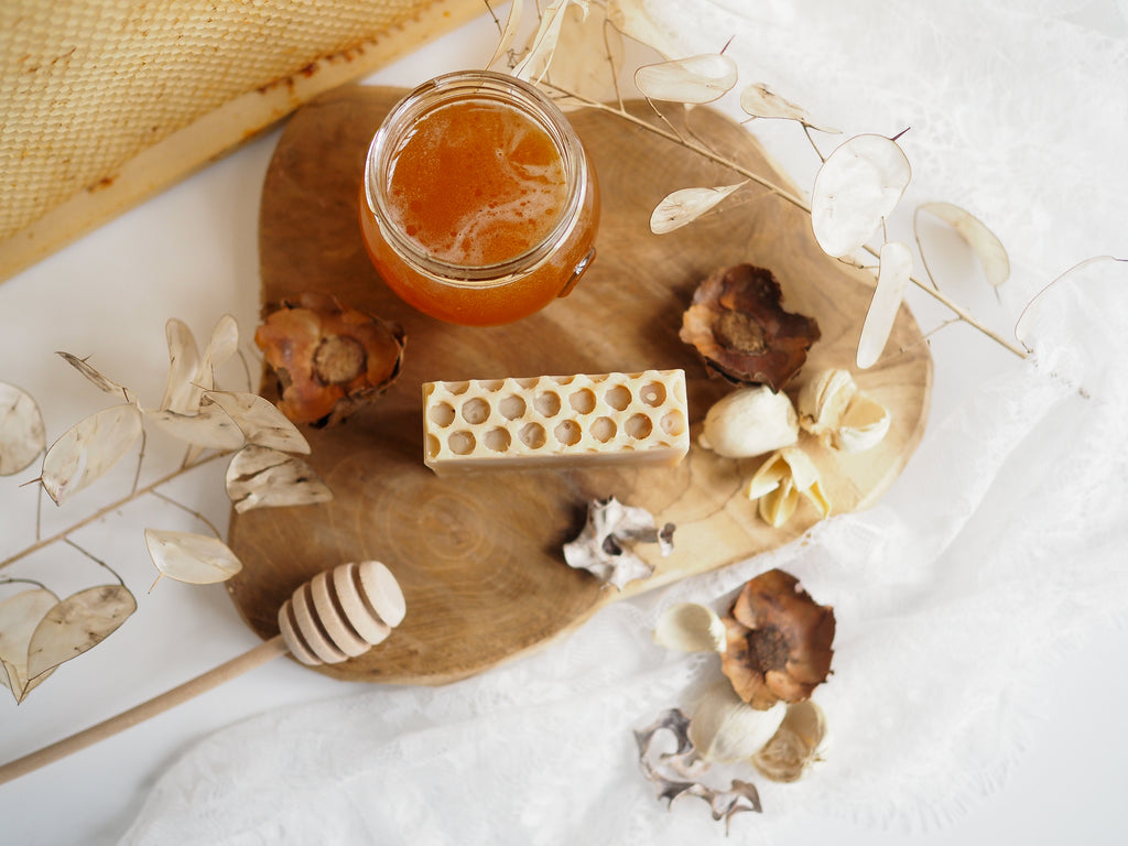 Almara Soap Ručně vyrobené mýdlo Medový květ - Maravilla.cz