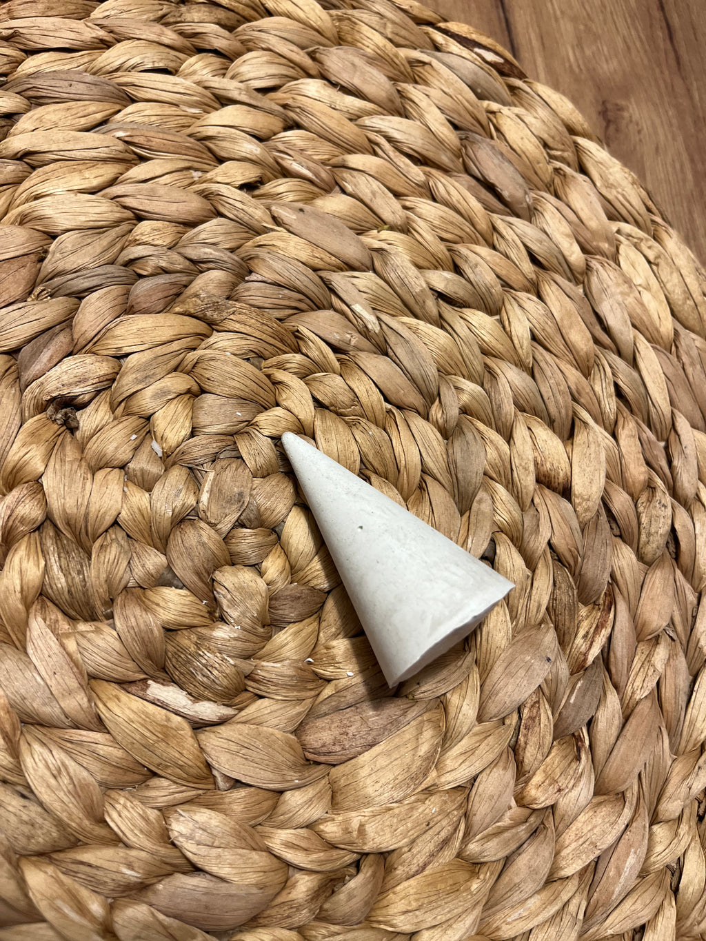 Betonový stojánek na prstýnky