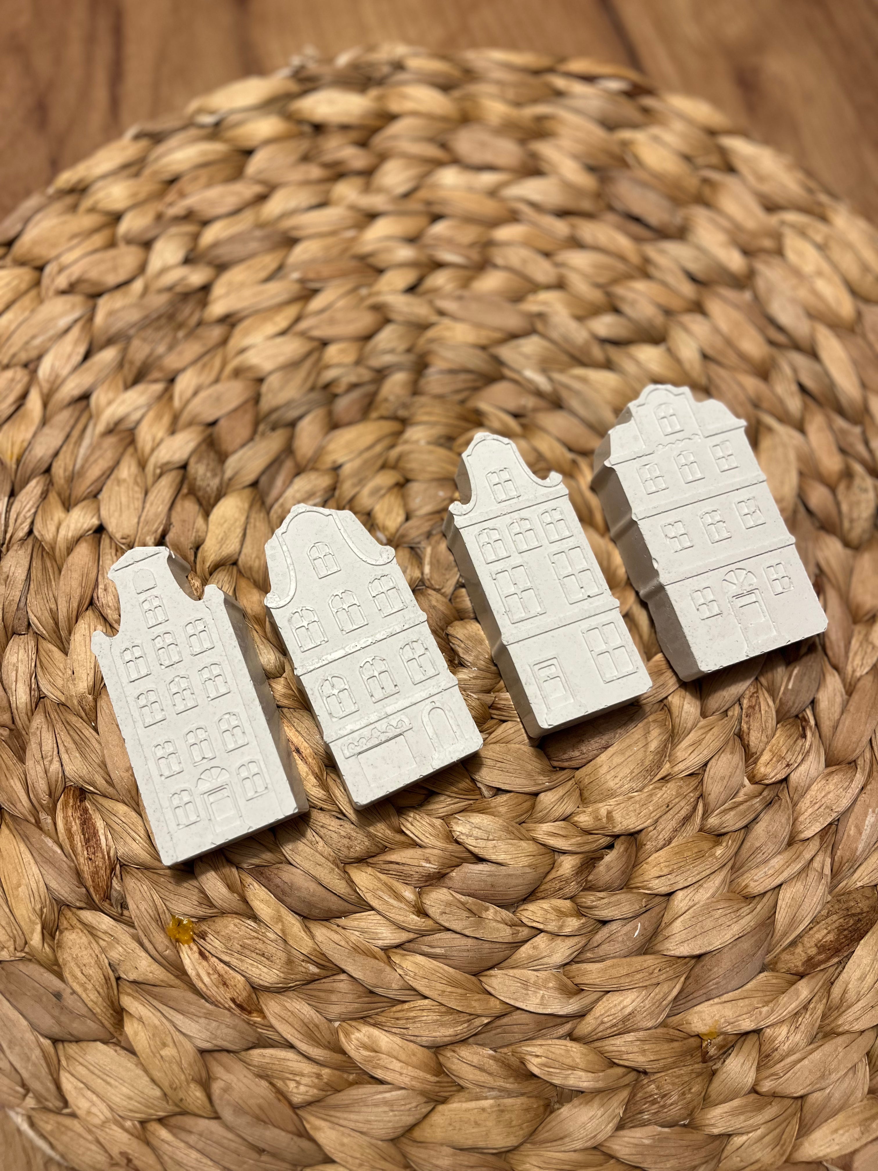 Betonové domečky ~ 4 ks